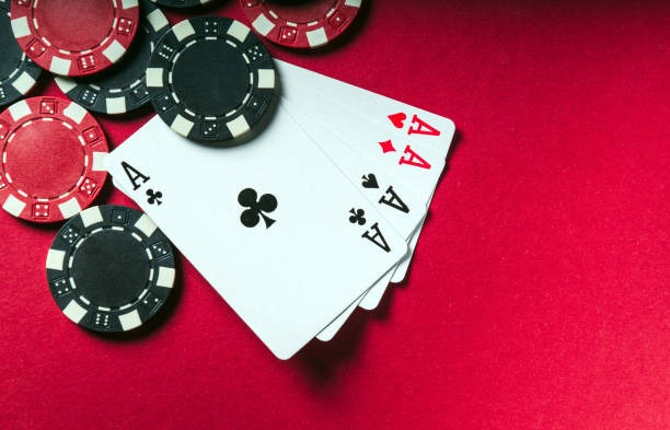 Tangkapan layar aplikasi Android idslot77 menampilkan menu utama dan pilihan game slot