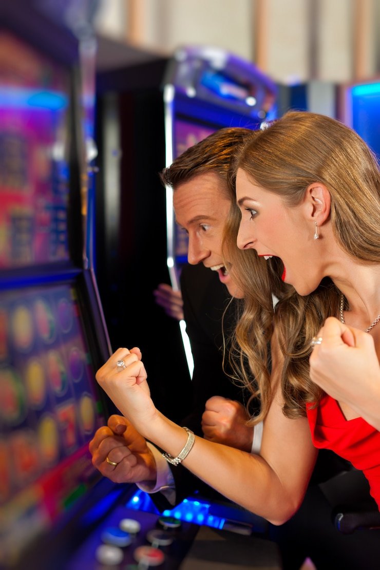 Tampilan dashboard permainan dengan kategori slot, dealer langsung, dan olahraga
